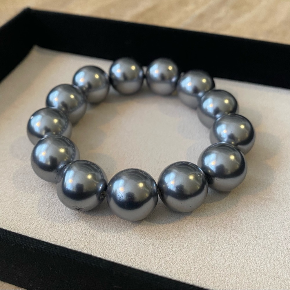 Stretchy Imitation Black Pearl Bracelet